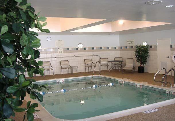 Courtyard Portland Airport Hotel Южен Портланд Екстериор снимка