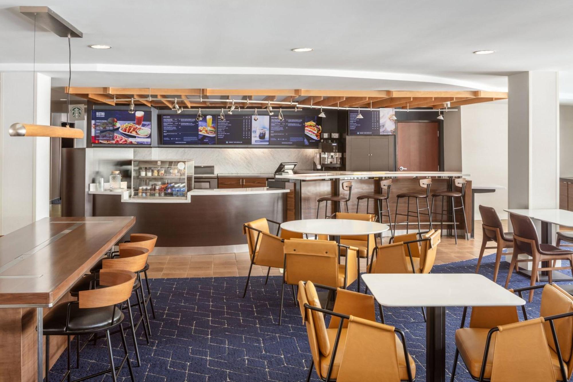 Courtyard Portland Airport Hotel Южен Портланд Екстериор снимка